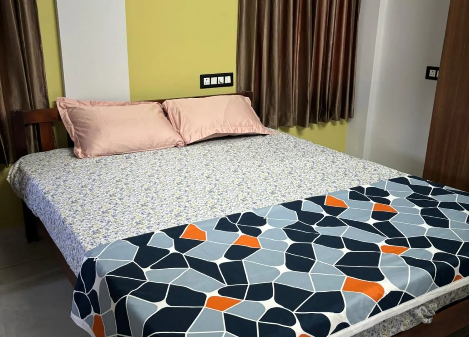 G3 Gayathri Enclave Fully Furnished 2Bhk Apartment Thiruvananthapuram Inde